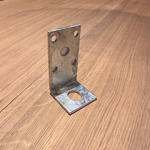 vinkelbeslag til jordskrue