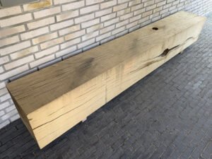 egetræsbænk